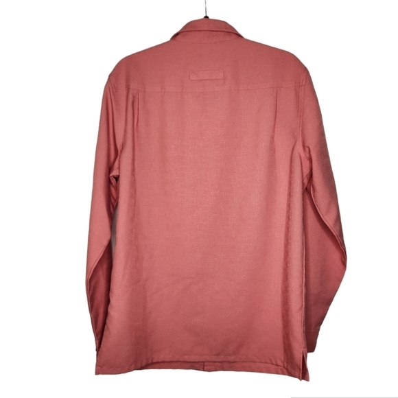 Vtg John Blair Mens M Long Sleeve Button Up Shoulder Strap Pleated Pockets Pink - Picture 3 of 10